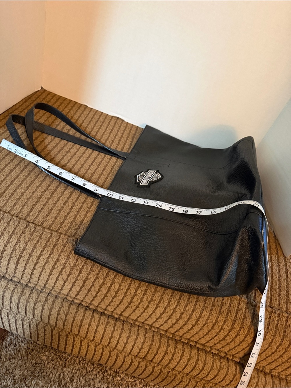 Harley-Davidson Black Pebbled Leather Tote with Shield Patch - Picture 7 of 10
